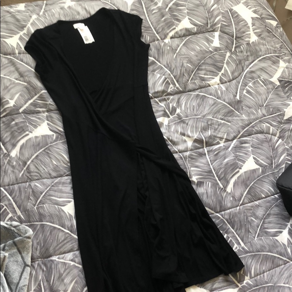 NWT A GLOW WRAP DRESS